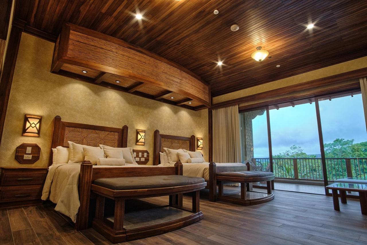 Resort The Springs & At Arenal